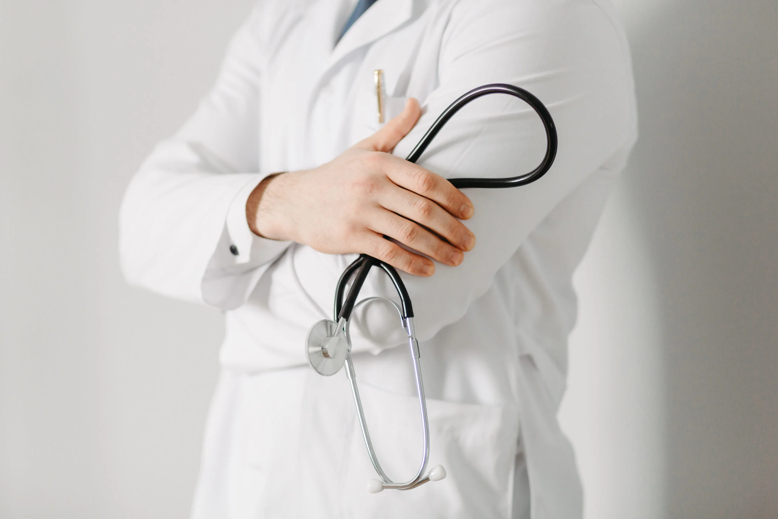 Avocate droit de l'urbanisme Marseille - Etudiants infirmiers recalés en médecine : Analyse d’une décision du Tribunal administratif de Marseille du 28 août 2024
