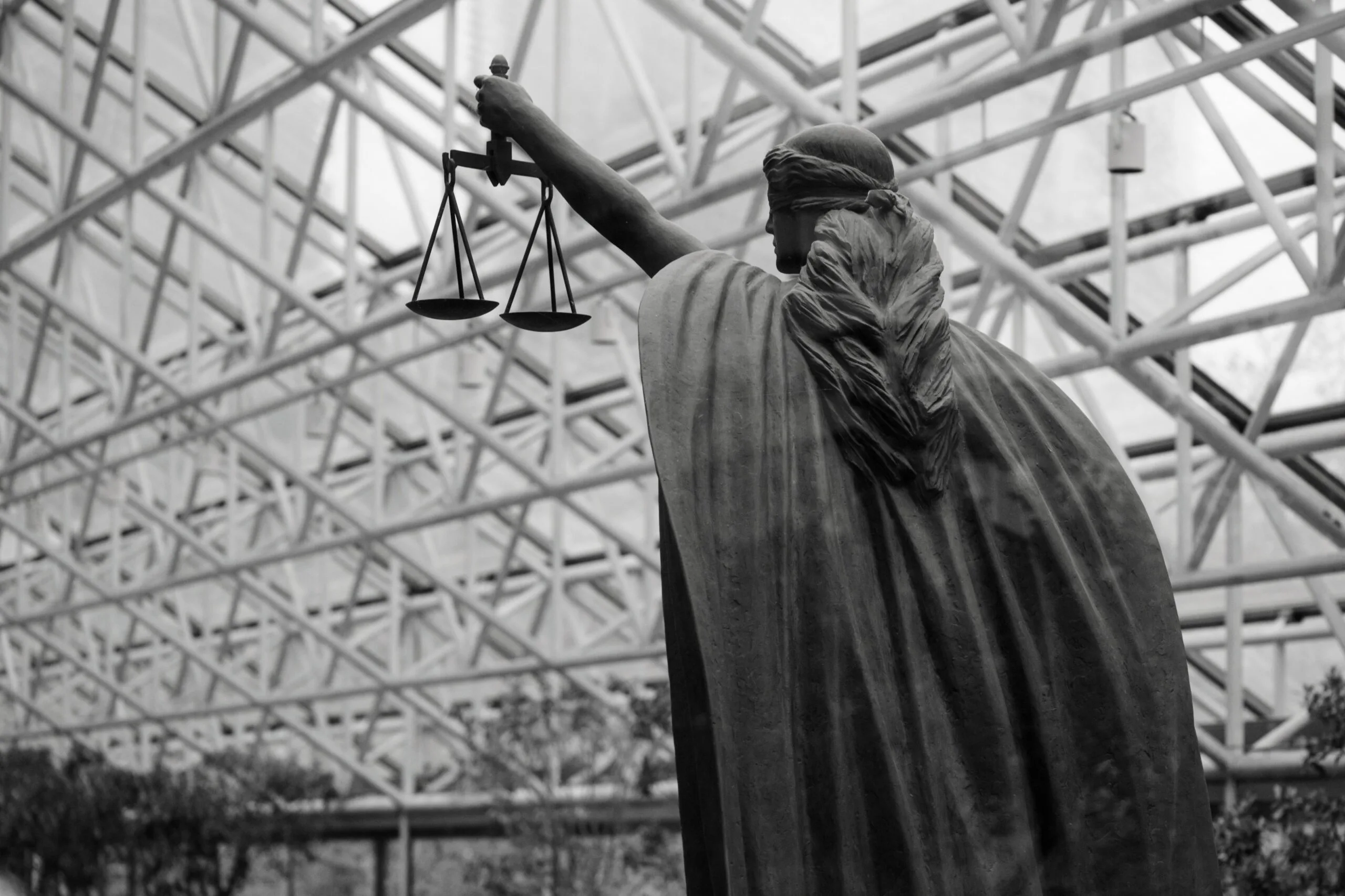 Avocate droit de l'urbanisme Marseille - Pourquoi faire appel à un avocat : anticiper, sécuriser, défendre